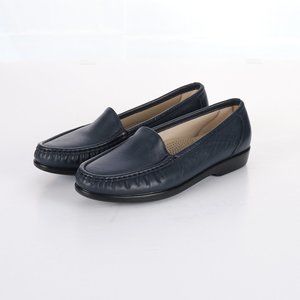 SAS Navy Blue Tripad Leather Loafer Shoes Women's Size 8.5